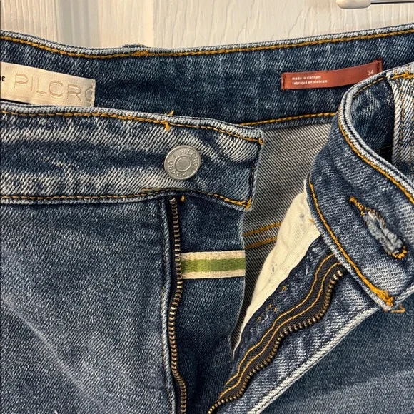 Pilcro The Cigarette Slim Straight Jeans in Distressed Light Wash, 34/18 - Picture 9 of 14